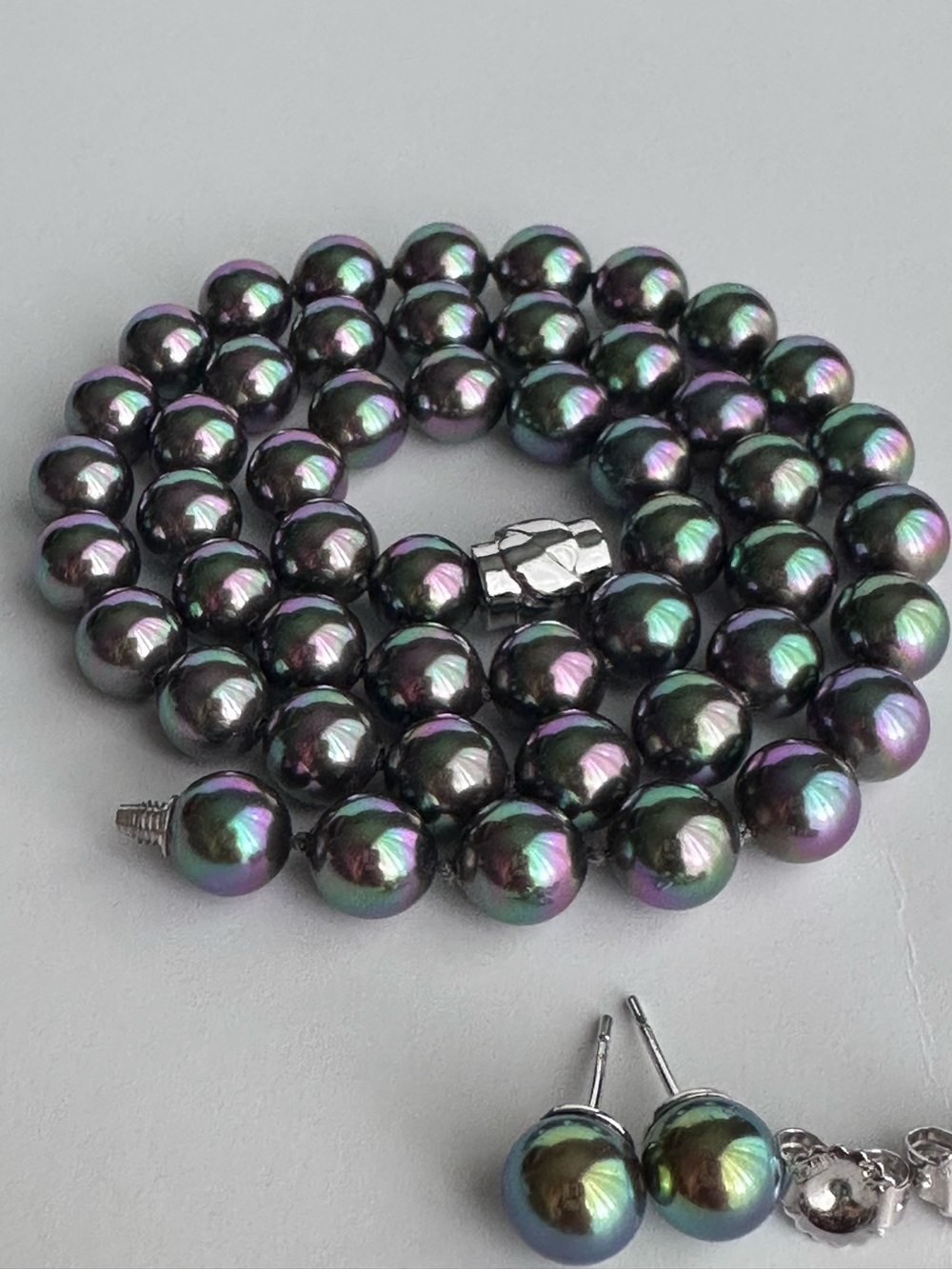 Iridescent Glass Pearl Necklace - Green & Purple Shine